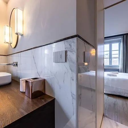 2 Floor Near Duomo Апартаменты Милан