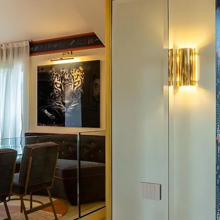 2 Floor Near Duomo Milaan