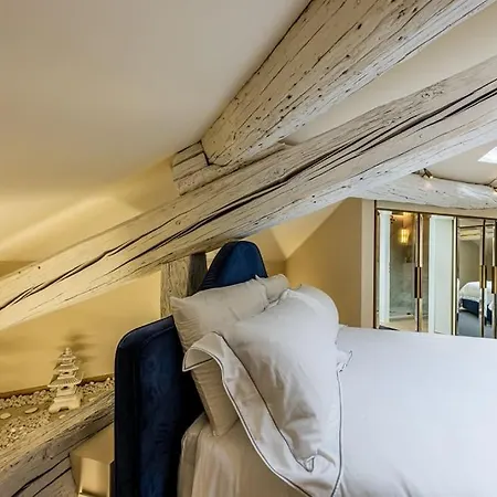2 Floor Near Duomo Milaan