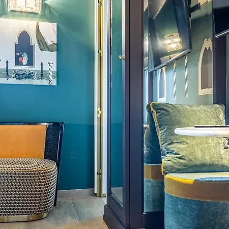 Appartement 2 Floor Near Duomo Milaan