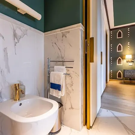Appartement 2 Floor Near Duomo Milaan