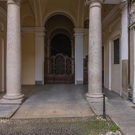 2 Floor Near Duomo Appartement